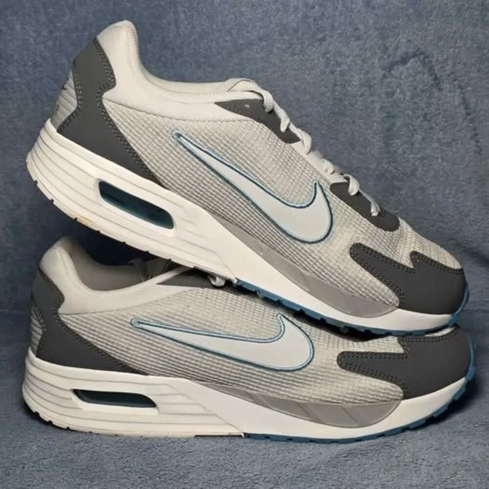 Nike Air Max Solo 